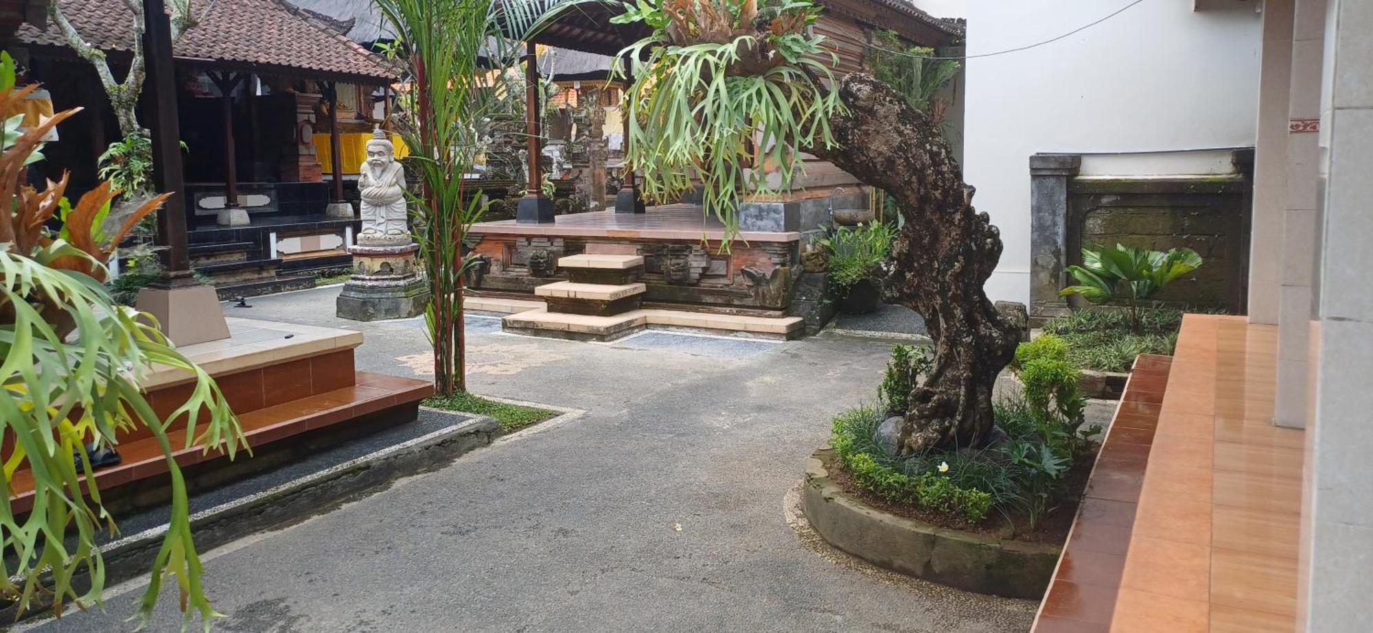 Nugraha Guesthouse 1 Ubud  Luaran gambar