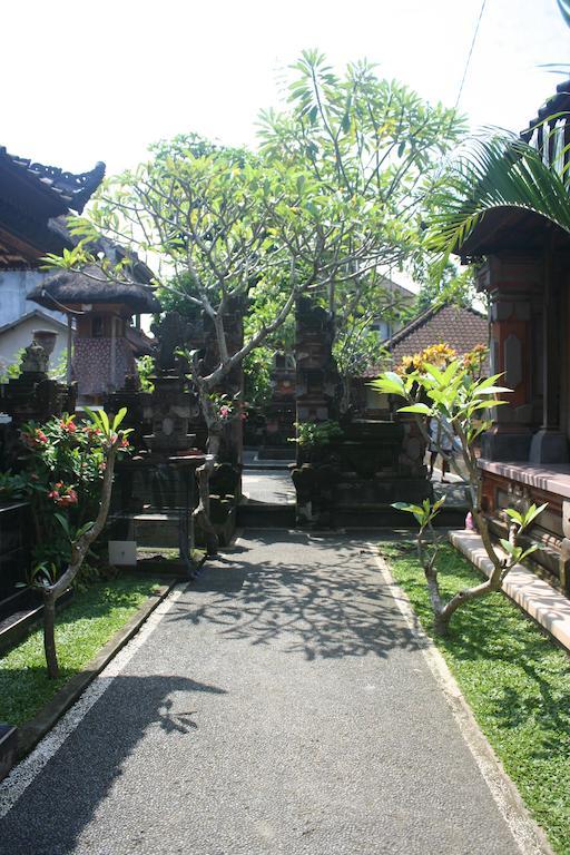Nugraha Guesthouse 1 Ubud  Luaran gambar